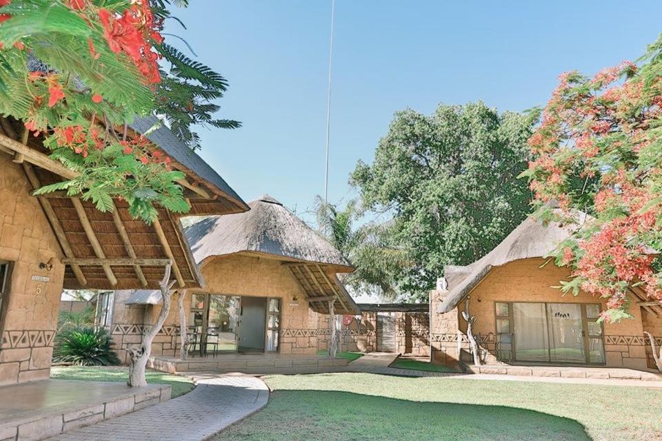 Tshukudiba Game Lodge Tom Burke Dış mekan fotoğraf