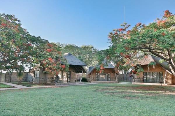 Tshukudiba Game Lodge Tom Burke Dış mekan fotoğraf